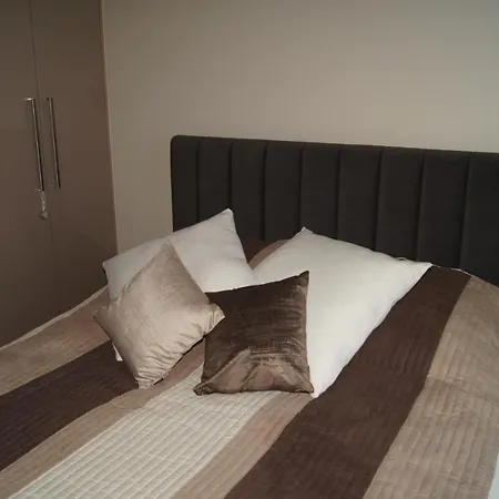Apartament *